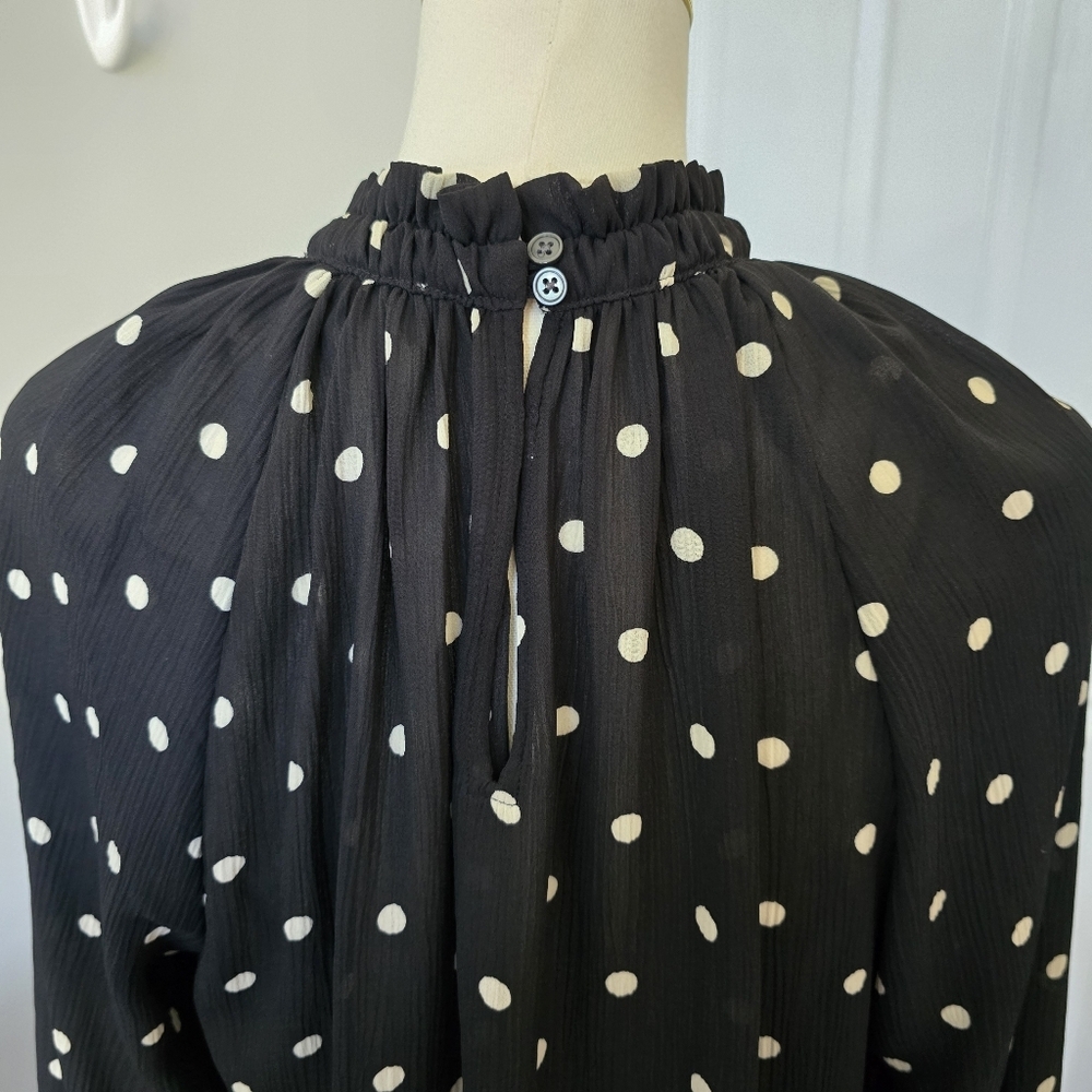 Loft | Medium | Black & White Polka Dot High Neck Blouse - Picture 3 of 9